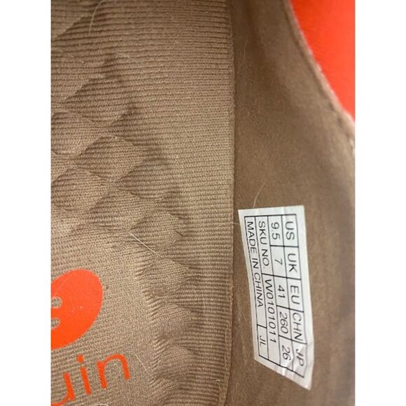 Uni The Little Dress Size 9.5 Slip On Lightweight Comfortable Shoes. - Picture 8 of 8